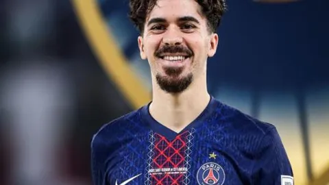 翁泓阳瑞士公开赛男单四强崭露头角